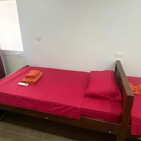 - Double Vendégház Sliema